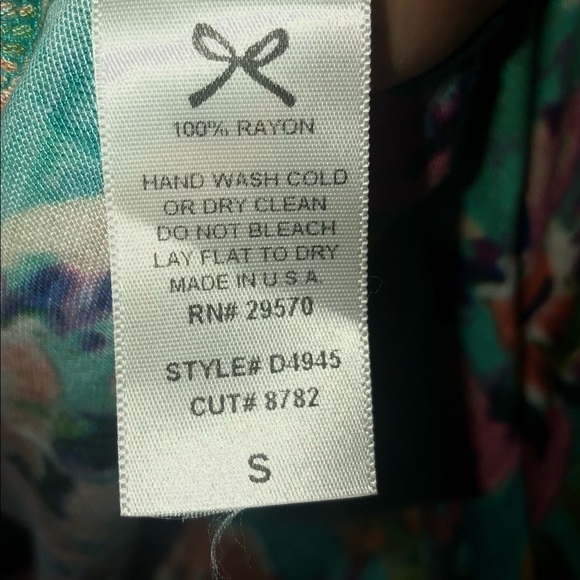 Everly Mini wrap dress Turquoise with floral design Small - Picture 8 of 8